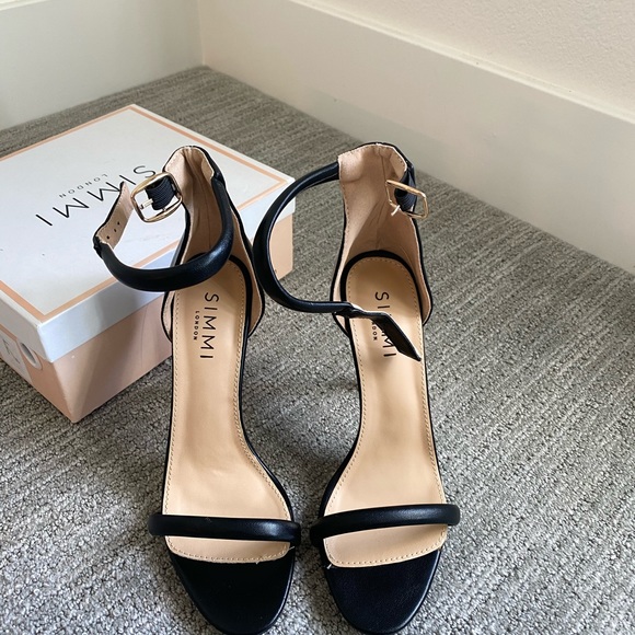 Simmi heels - Picture 3 of 3